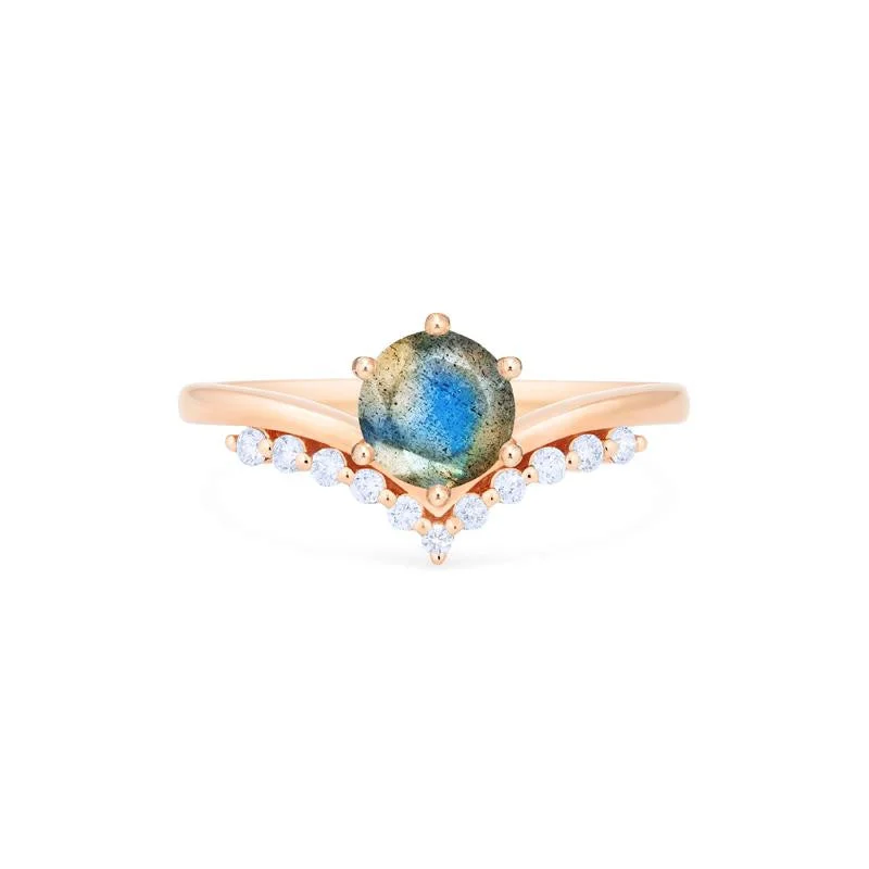 [Diane] Moonwake Ring in Labradorite