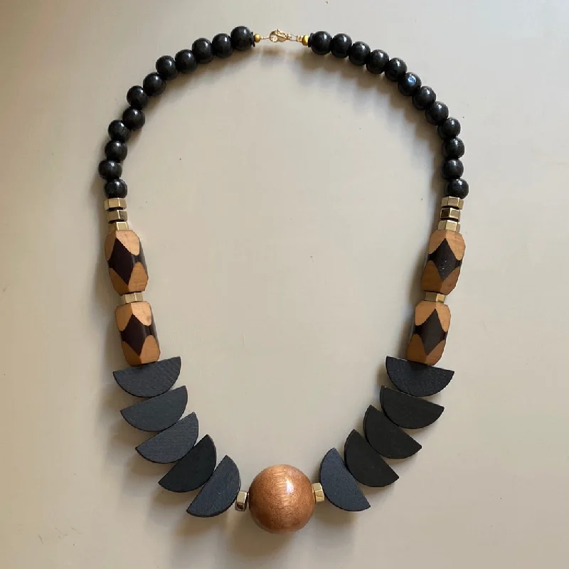 MRL03 - Statement necklace, Hematite, painted wood and acrylic