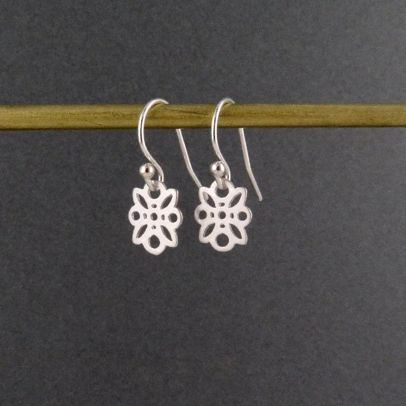 Dainty Silver Flower Earrings