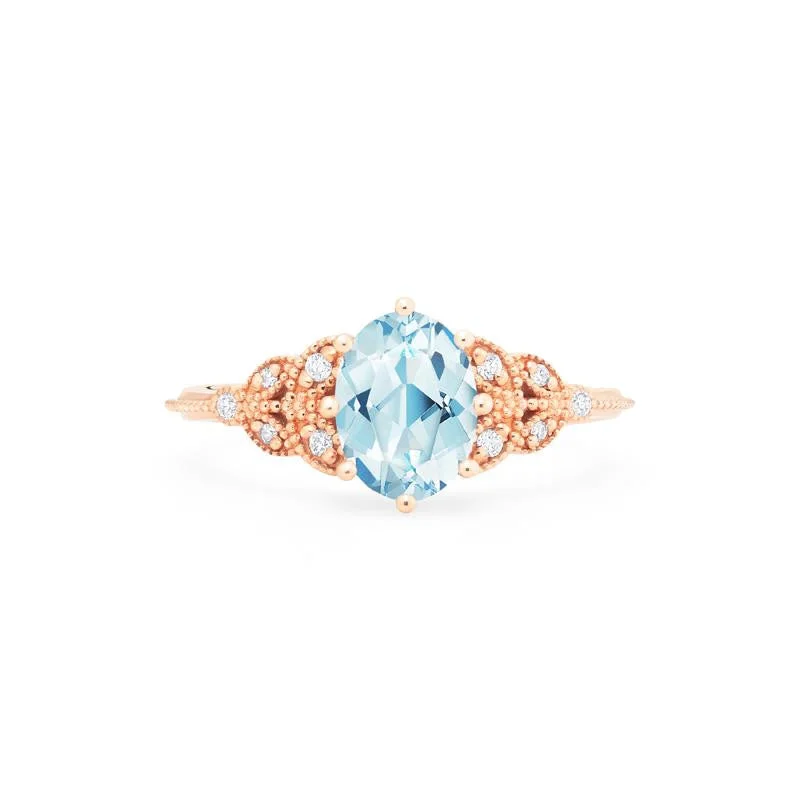 [Olivia] Classic Floral Oval Cut Ring in Aquamarine