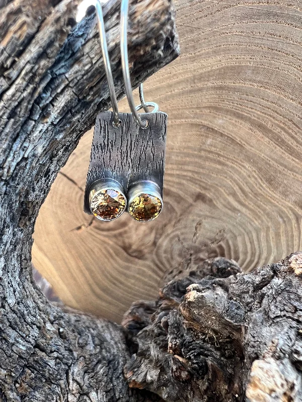 Golden haze on the trees earrings