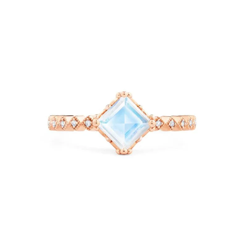 [Astoria] Fluer De Lis Square Princess Cut Ring in Moonstone