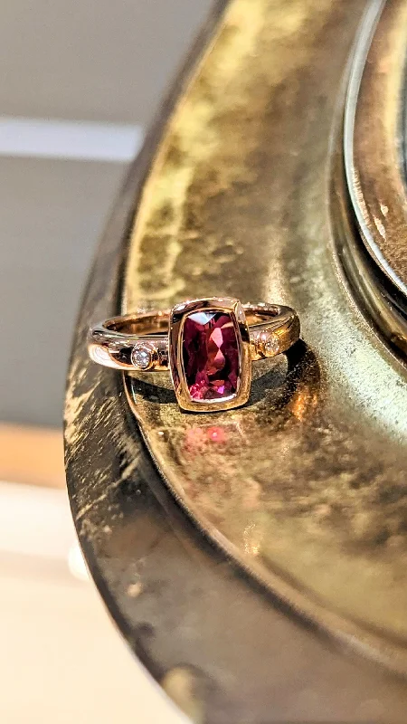 Rubellite Ring