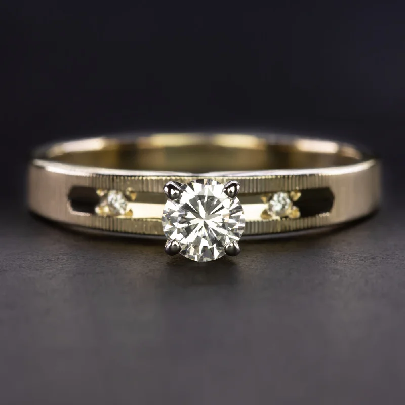 VINTAGE DIAMOND ENGAGEMENT RING 0.35ct F VS2 ROUND CUT 14k TWO TONE YELLOW GOLD