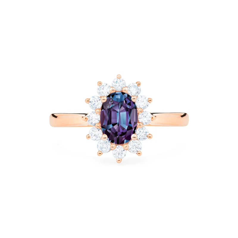 [Julianne] Vintage Bloom Oval Cut Ring in Lab Alexandrite