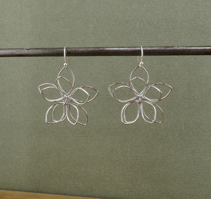 Airy Flower Earrings - Silver