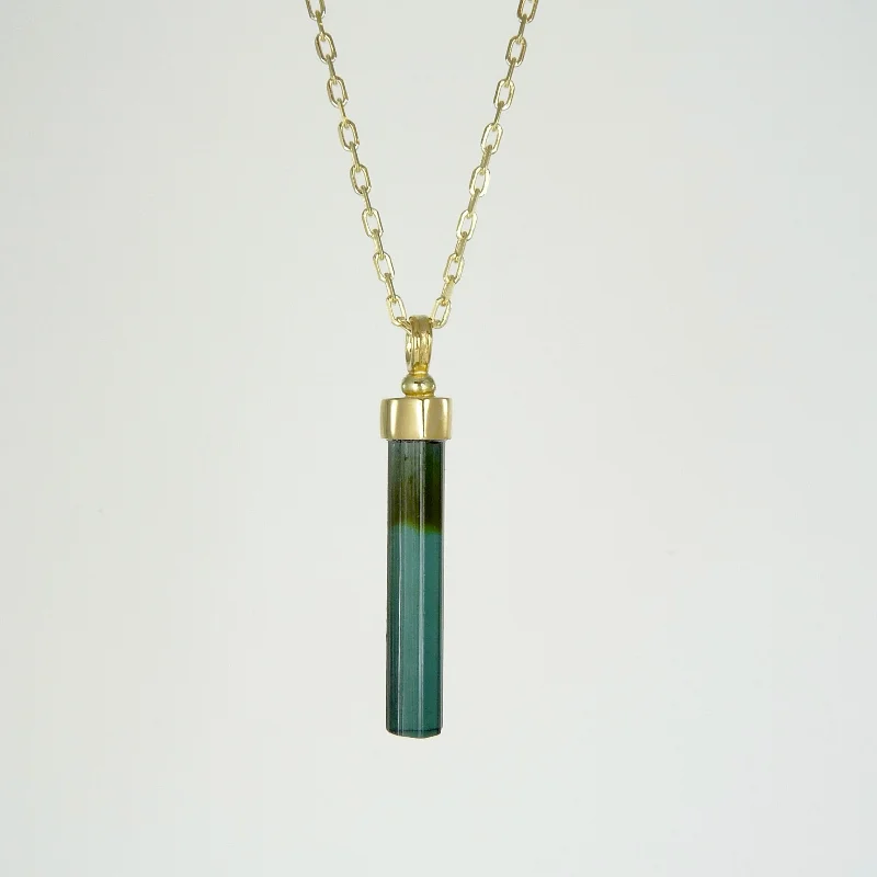 Medium Green/Blue Tourmaline Wand Set in 18ct Gold