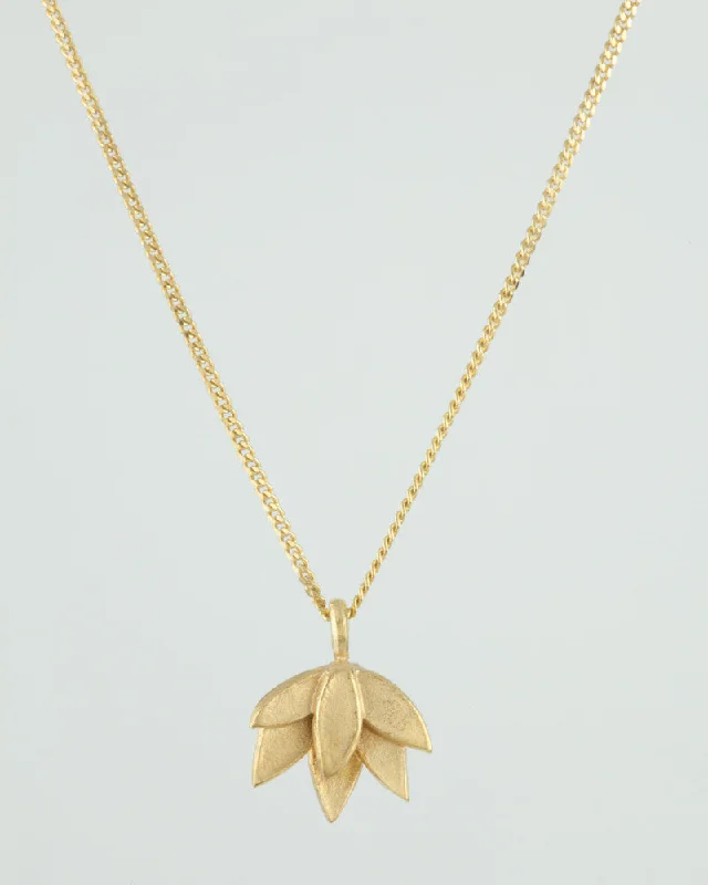 Deepa Flower Pendant Necklace 18ct gold plate