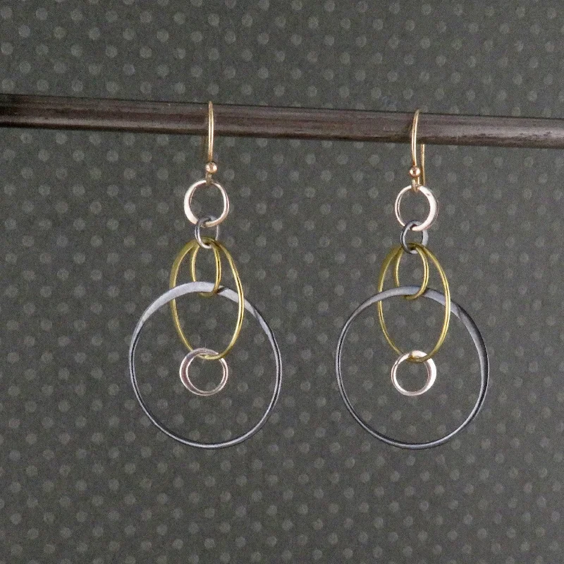 Mixed Metal Dangling Circles Earrings