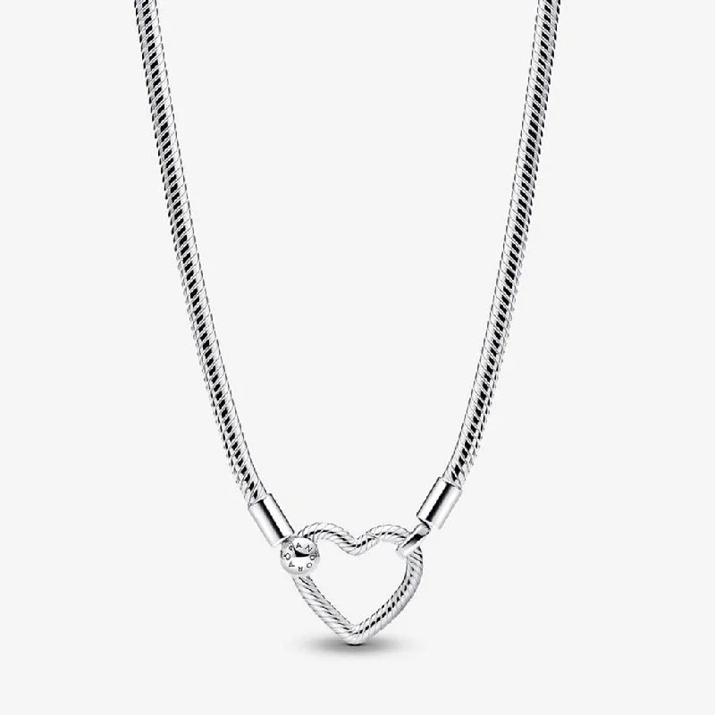 PANDORA : Heart Closure Snake Chain Necklace