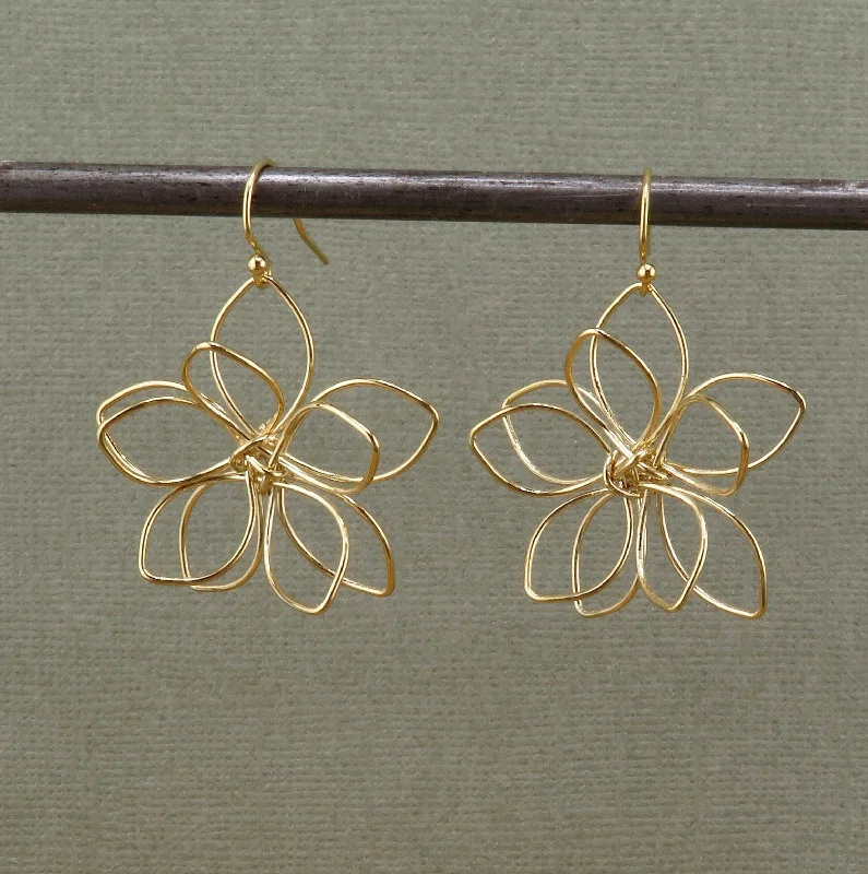 Airy Flower Earrings - Gold