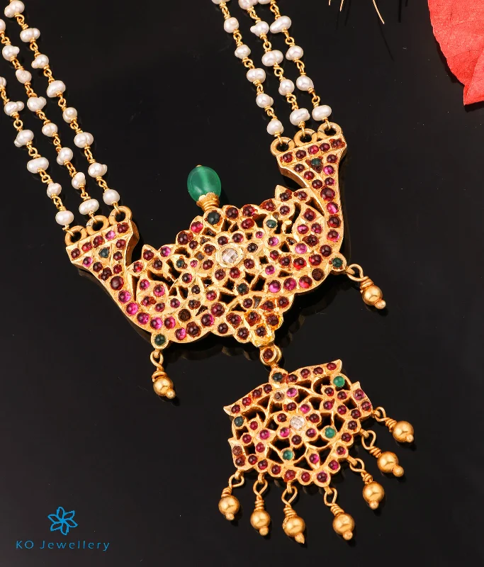 The Anubhuti Silver Peacock Makarakanti Necklace