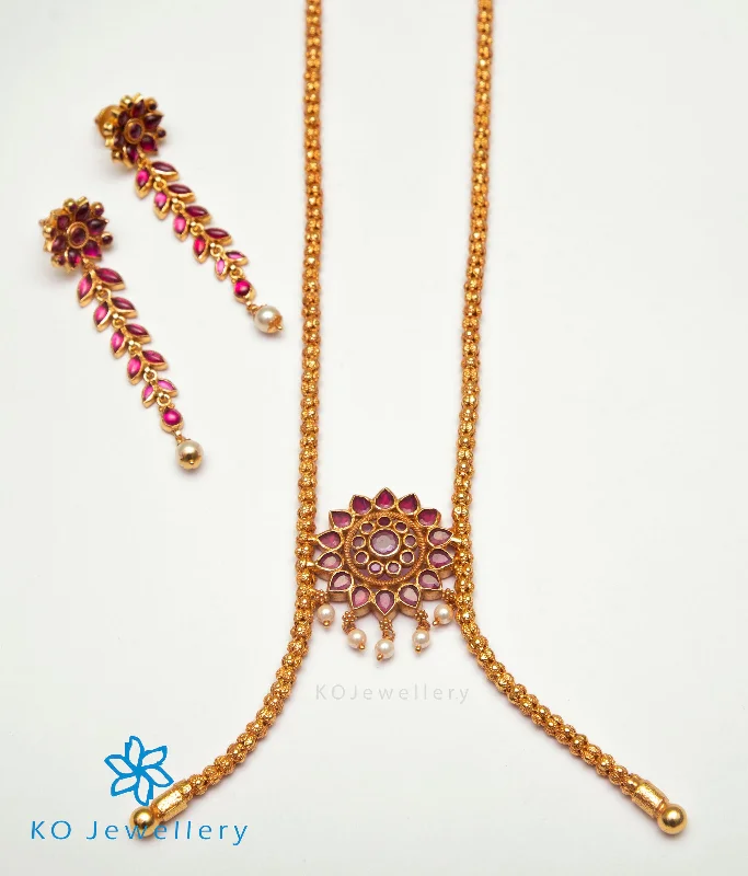 The Yukti Silver Kempu Necklace